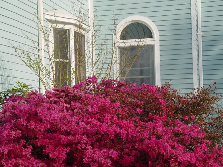 Building Photo - 324 Little Falls St