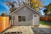 Building Photo - Studio w/ In-Unit W/D + Quartz Kitchen in Sacramento