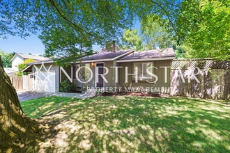 Building Photo - Quaint Ranch in Lake Oswego School District
