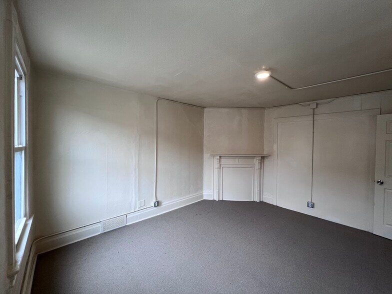 Building Photo - 542 Ohio Ave