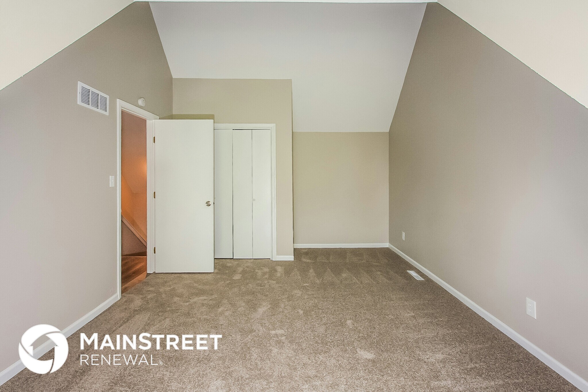 Building Photo - 8425 N Chatham Ave