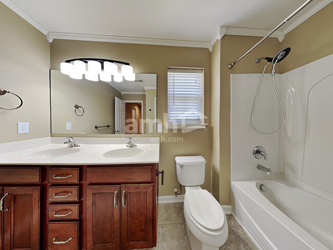 Building Photo - 3516 Medlock Ter