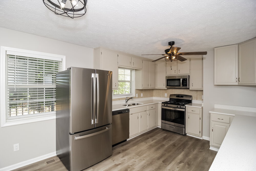 Building Photo - 3756 Cherokee Overlook Dr