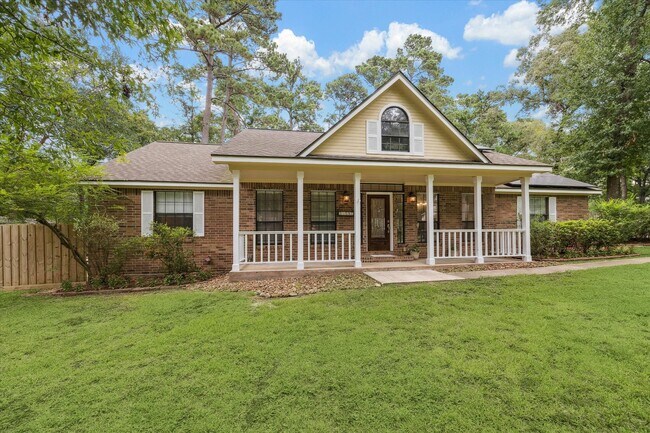 Building Photo - 23818 Pin Oak Dr