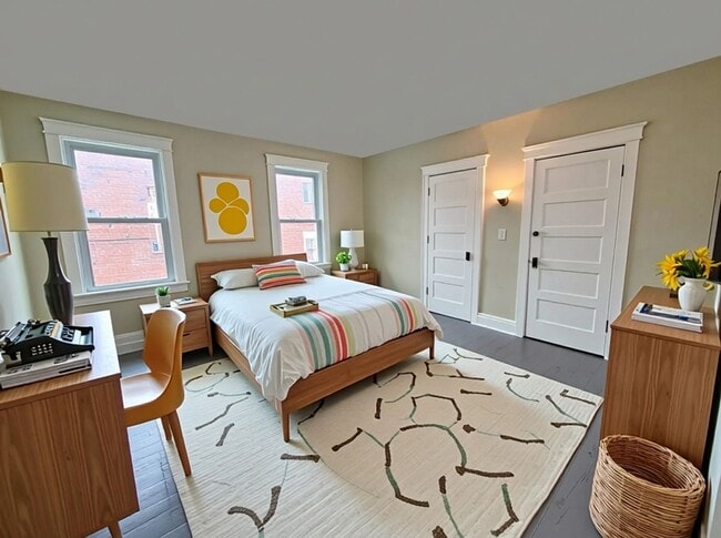 Building Photo - 2 Bedroom 1 Bathroom in Lancaster City!