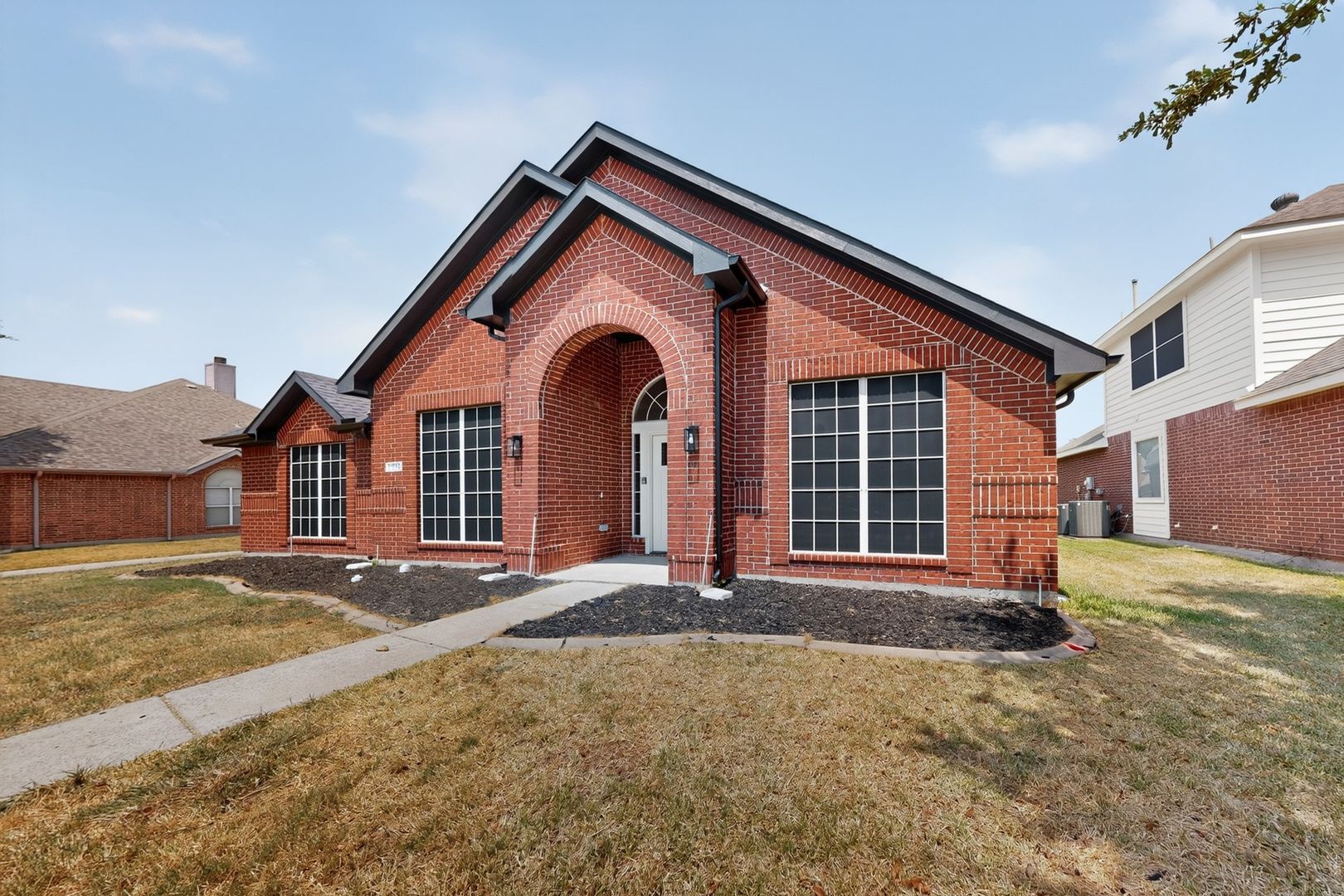 Building Photo - 11112 Amber Valley Dr