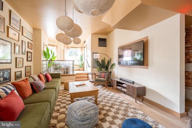 Building Photo - 2021 4th St NW