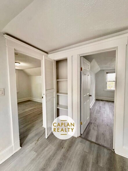 Building Photo - 2 Derby Ave