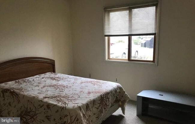 Building Photo - 1105 Aspen Dr