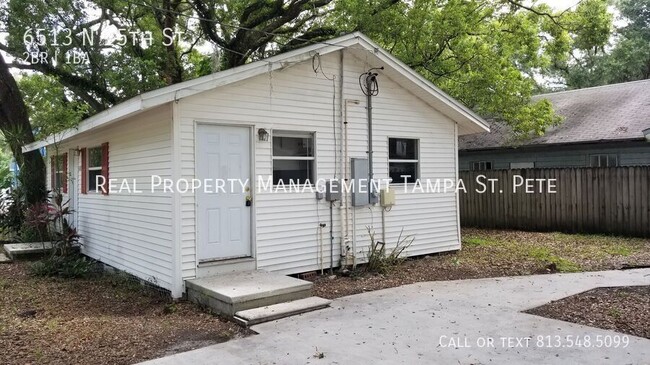 Building Photo - BEAUTIFUL CORNER LOT HOME AVAILABLE NOW