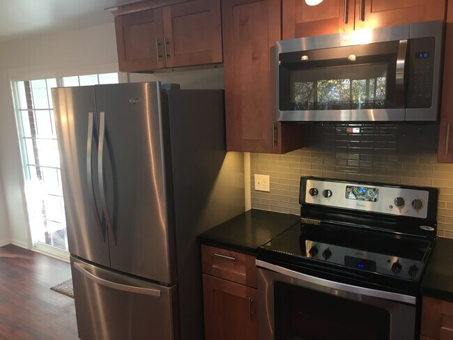 Building Photo - 10341