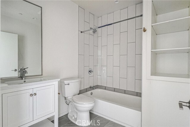 Building Photo - 14754 Gilmore St