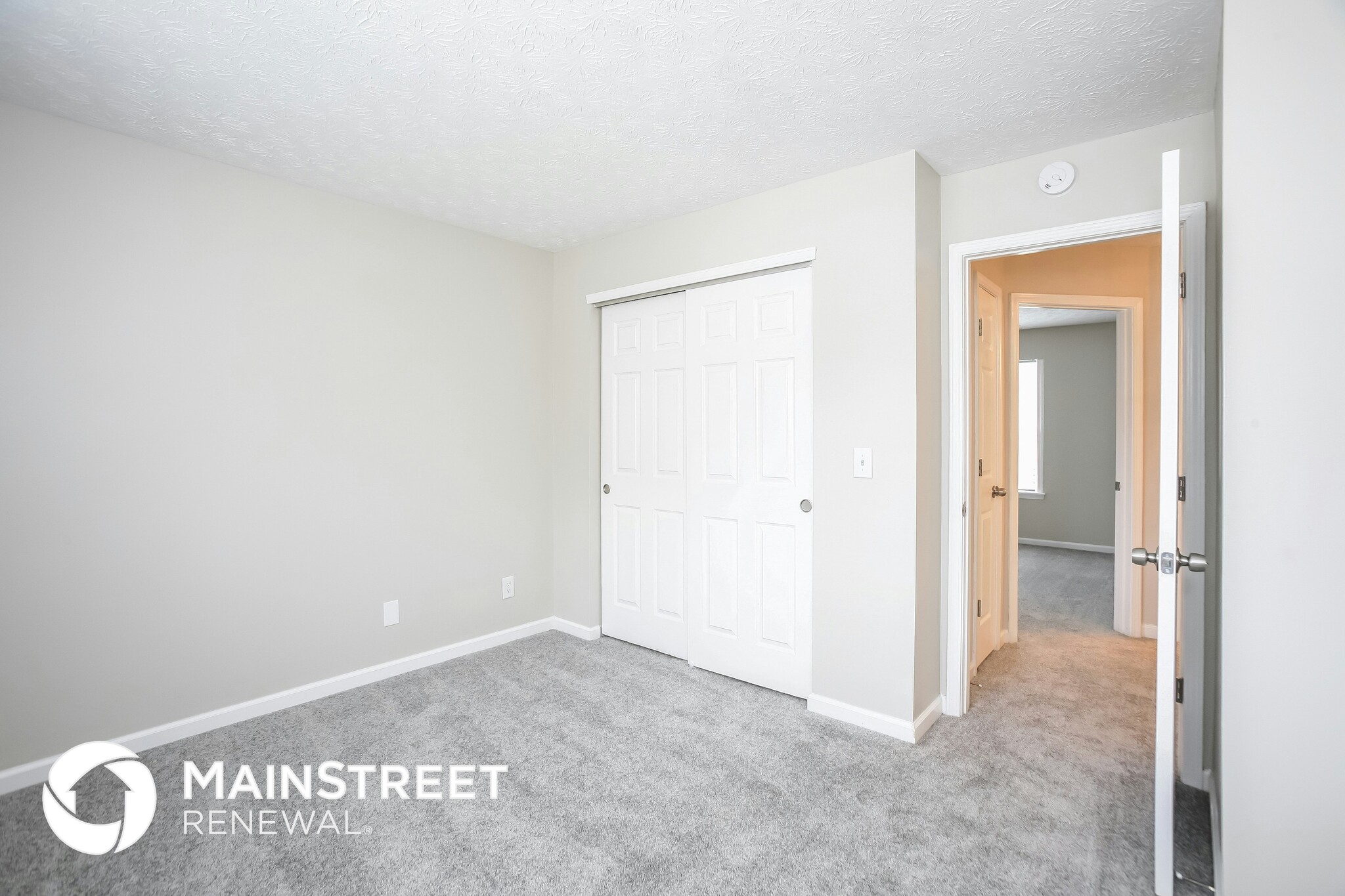 Building Photo - 8360 Sawgrass Dr