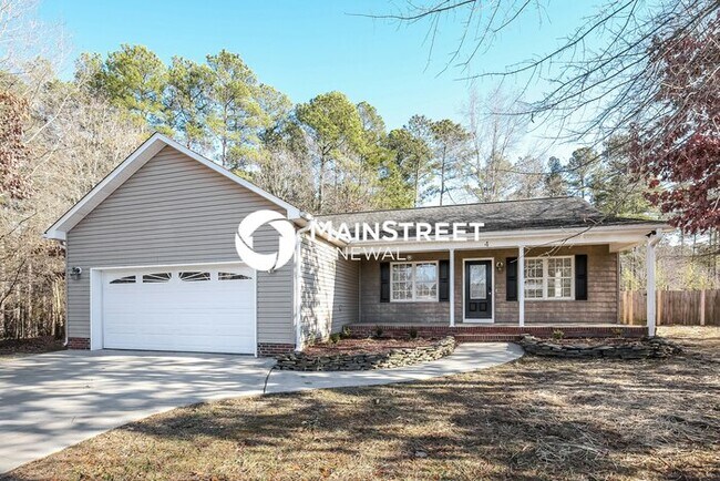 Building Photo - 3 Bedroom Pet-Friendly Home in Thomasville, NC with Main Street Renewal