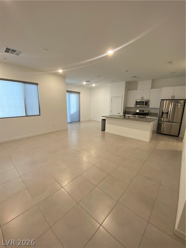 Building Photo - 3211 Centano Ave
