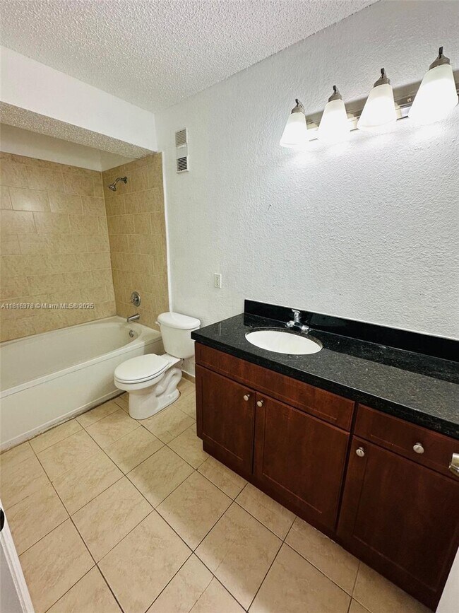 Building Photo - 15680 SW 106th Ln