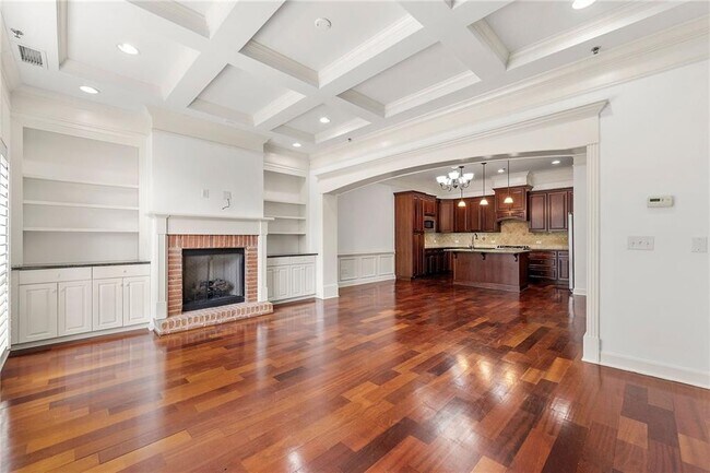 Building Photo - 15 Buford Village Walk