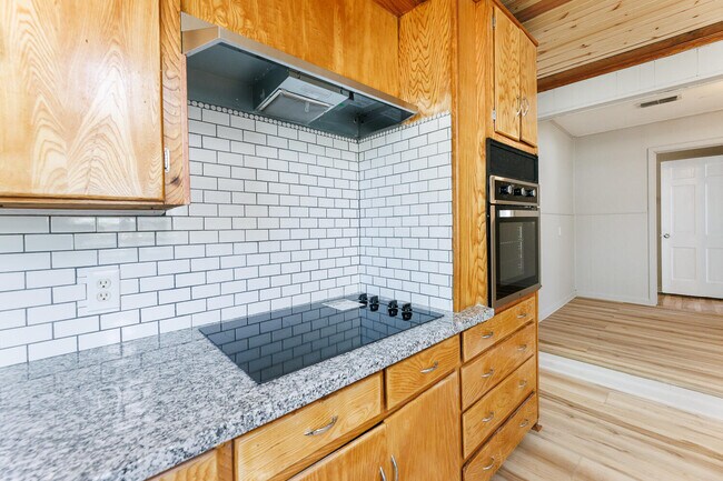 Building Photo - 3406 27th St