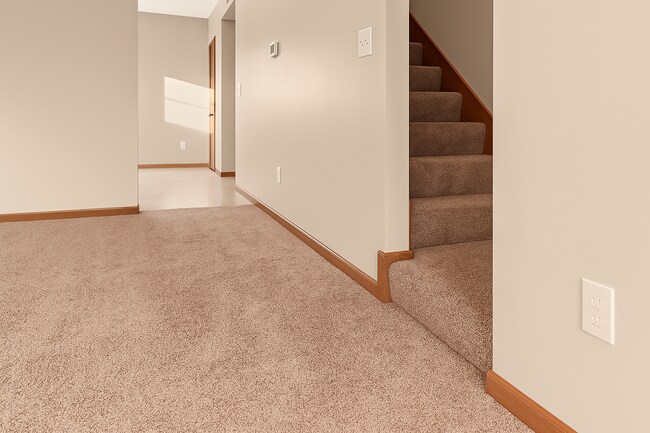 Building Photo - Modern 3 BR Townhome in North Normal—Low Maintenance, High Comfort!