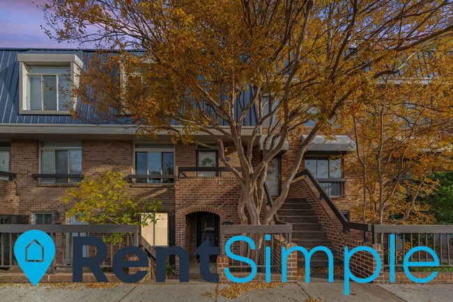 Building Photo - 1673 S Hayes St