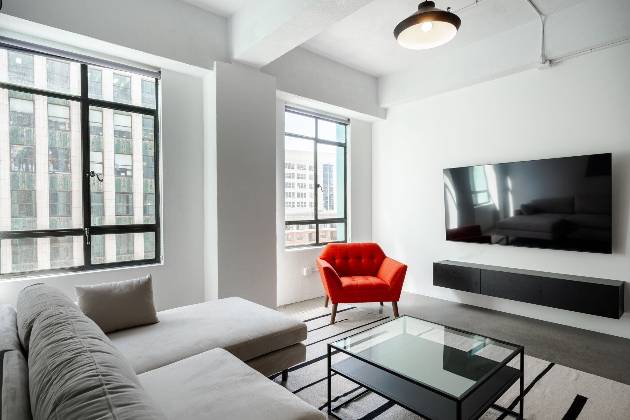 Building Photo - 849 S Broadway