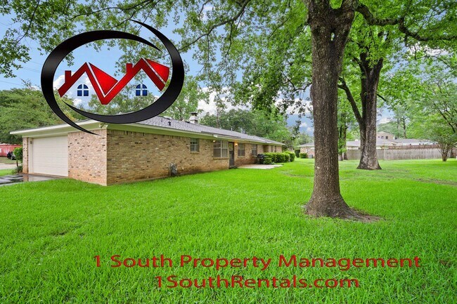 Building Photo - 2205 Woodhillcrest Dr