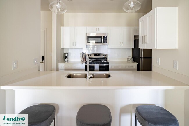 Building Photo - 6225 Mobile Hwy