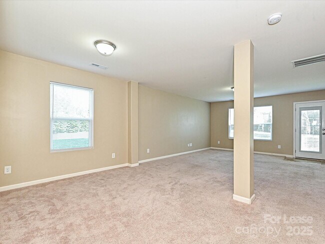 Building Photo - 104 Mulligan Dr