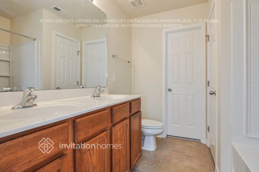Building Photo - 251 Chadford Pl