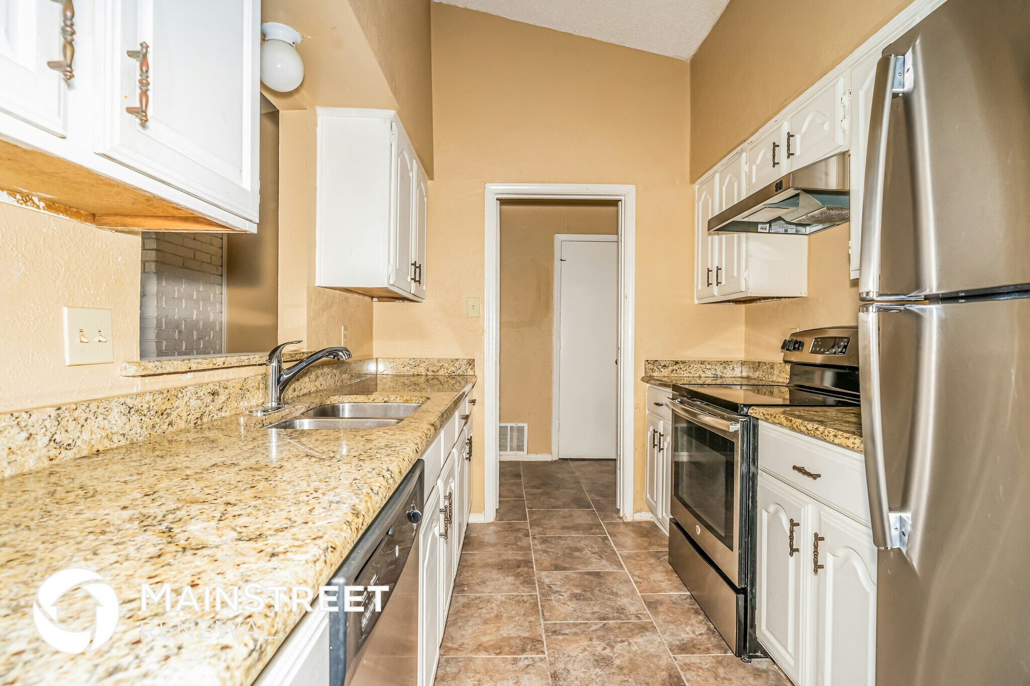 Building Photo - 505 San Carlos Dr