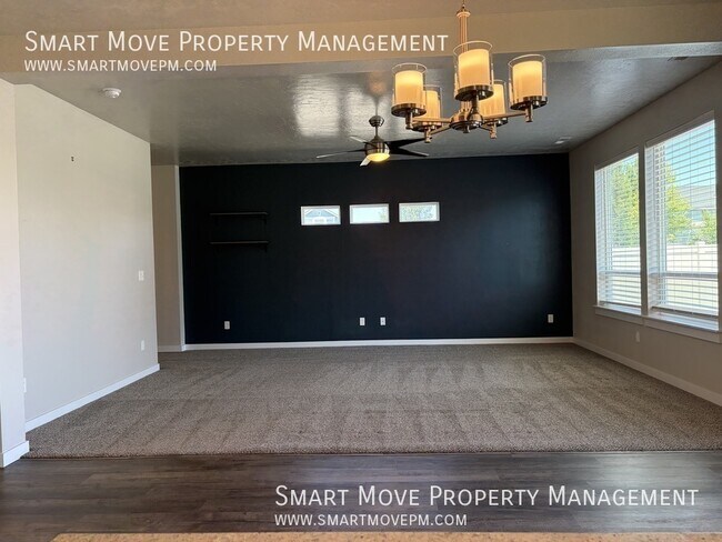 Building Photo - 6160 N Seawind Pl