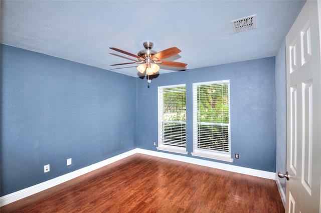 Building Photo - 3913 Plymouth Dr