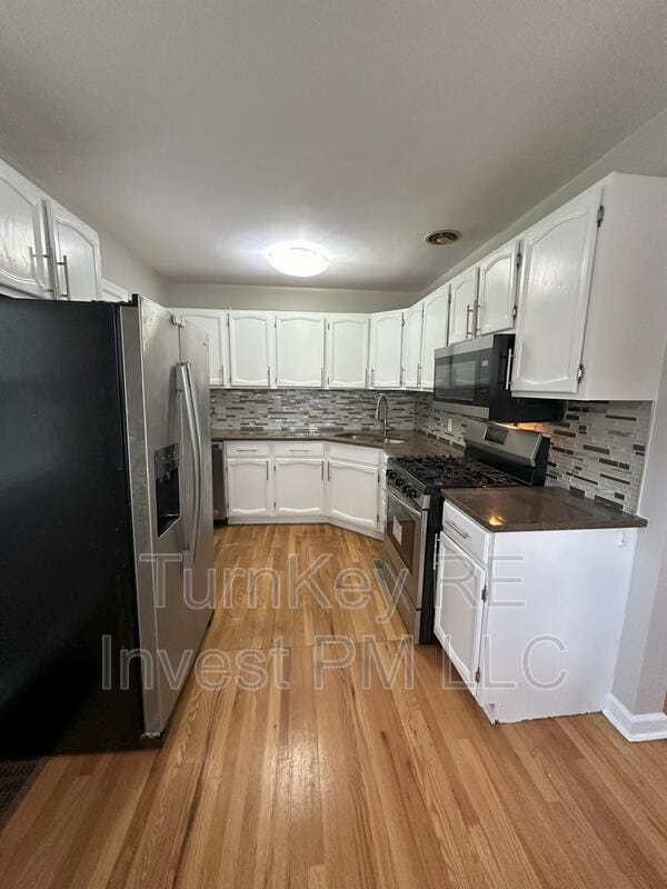 Building Photo - 17959 Loomis Ave