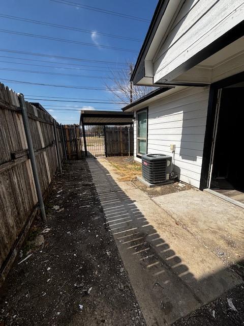 Building Photo - 2324 Sherry St