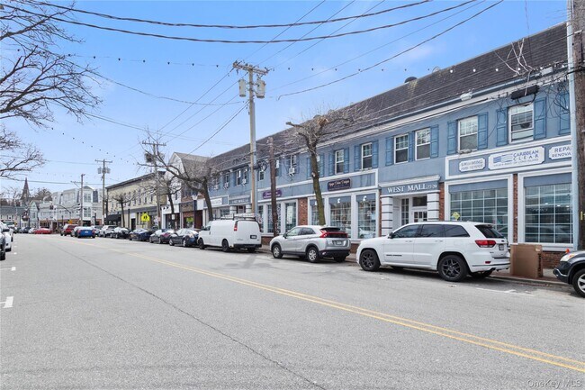 Building Photo - 21-29 Audrey Ave