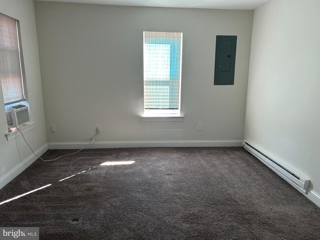 Building Photo - 52 S Fellowship Rd