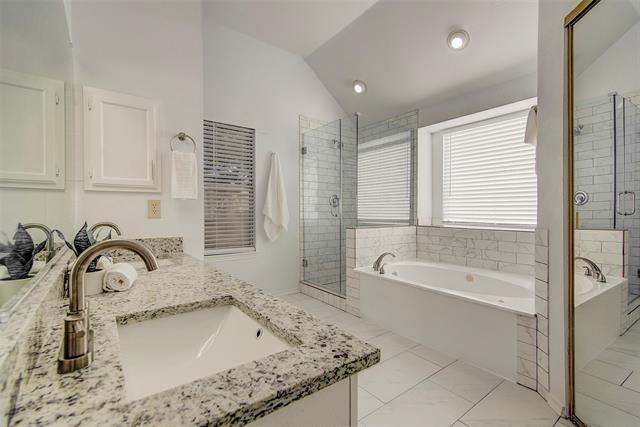 Building Photo - 815 Fairlawn St