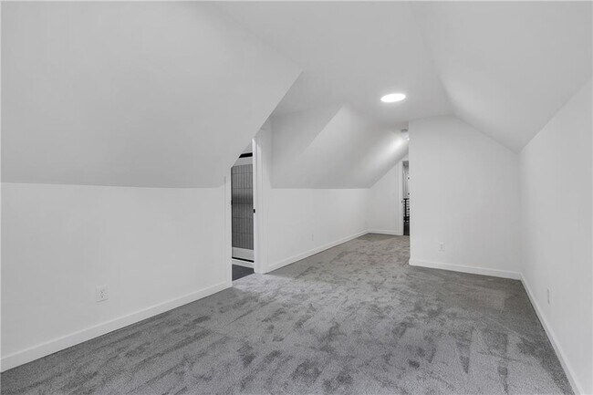 Building Photo - 3290 Ethan Dr