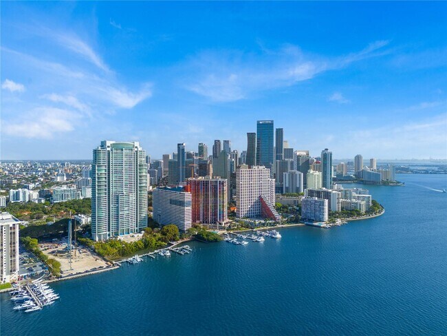 Building Photo - 1643 Brickell Ave