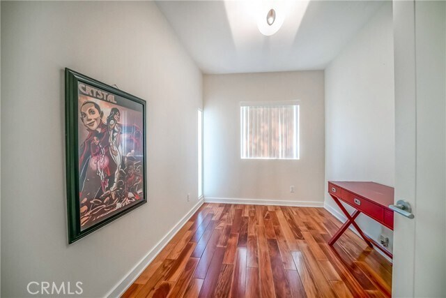 Building Photo - 5512 Leghorn Ave