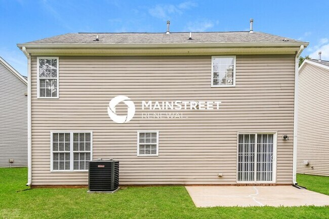 Building Photo - 3 Bedroom Pet-Friendly Home in GREENSBORO,...
