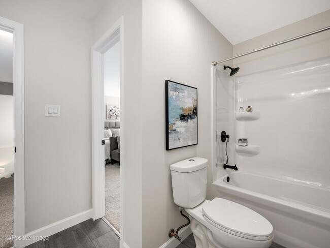 Building Photo - 5309 Pine Trails Cir