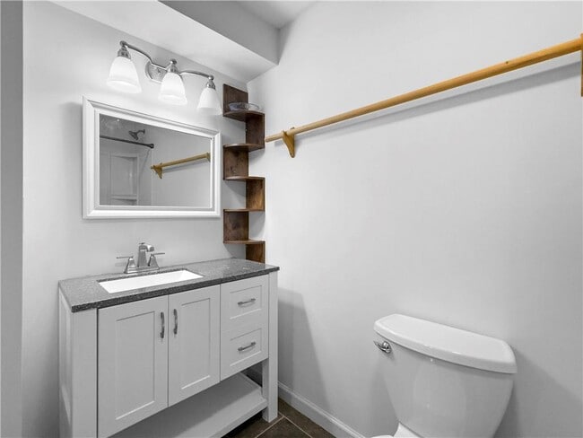Building Photo - 2661 Fleur De Lis Pl