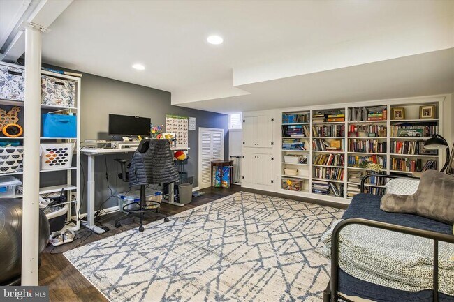 Building Photo - 7309 Pinecastle Rd