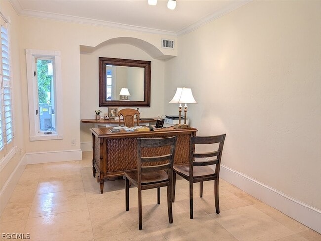 Building Photo - 2878 Valencia Way