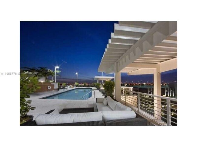 Building Photo - 3250 NE 1st Ave