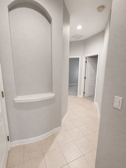 walkway - 12966 Freeman St