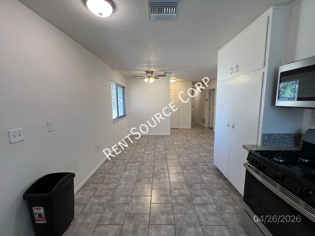 Building Photo - 31181 Balsa Ave