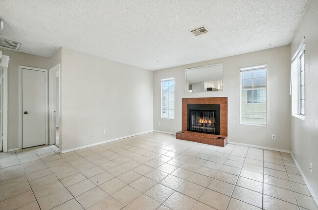 Building Photo - First floor 2-Bedroom, 1-Bath with Fireplace – Move-In Ready! ** MOVE IN SPECIAL! HALF OFF FIRST ...