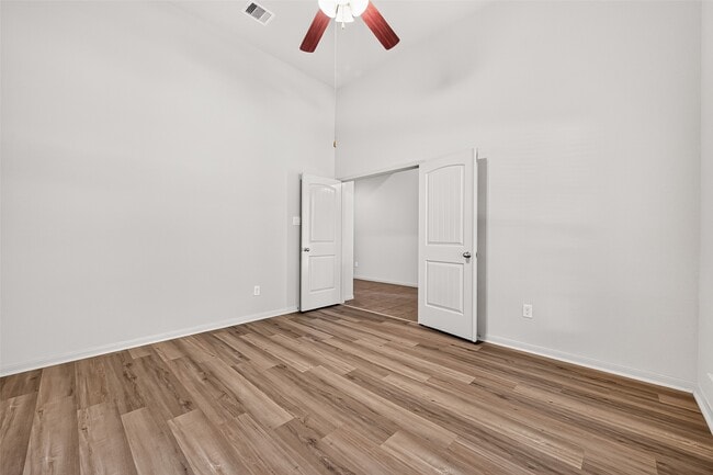 Building Photo - 9214 Cavalier Ln